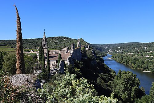 Blick auf Aigueze